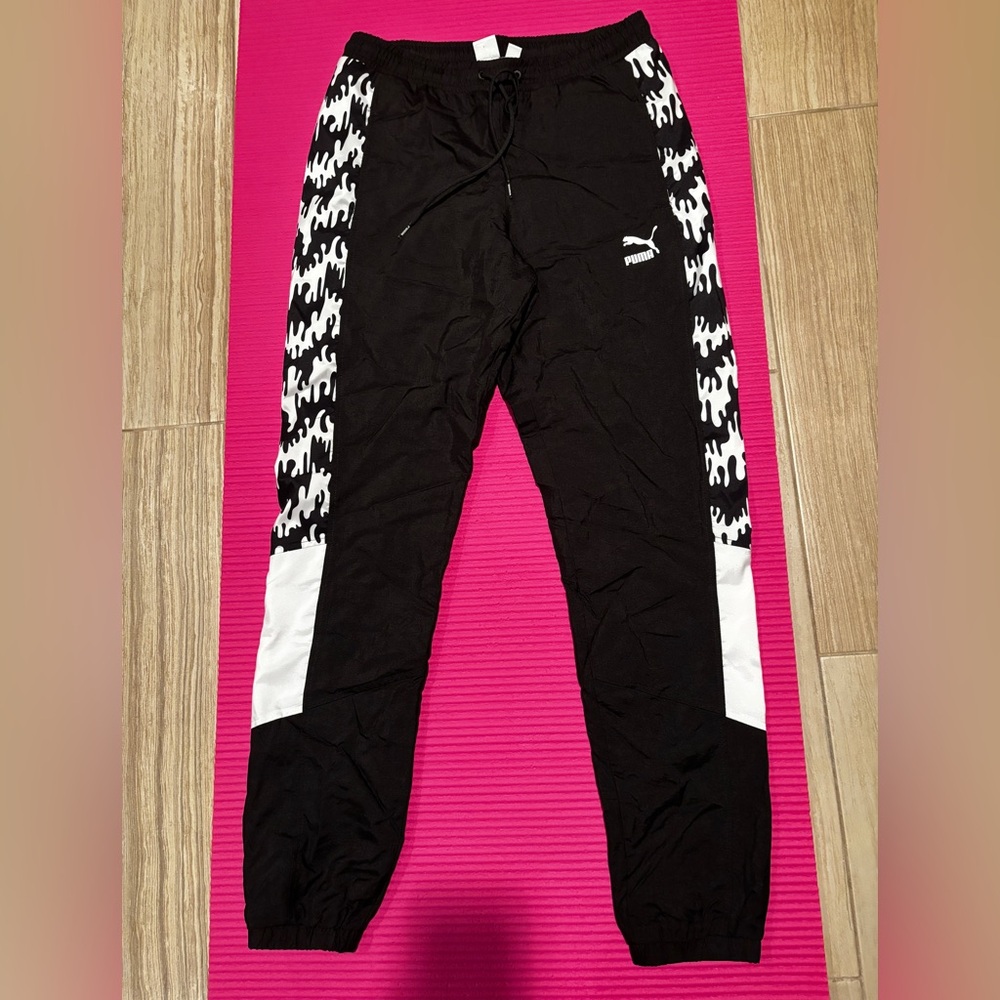 Women’s Puma Jogger Pants (Size XS)